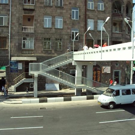 Cozy Studio In Yerevan'S Center Eksteriør billede